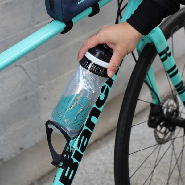 ブランドのギフト ビアンキ クロスバイク 呼び ペットボトルホルダー、鍵付き 自転車本体