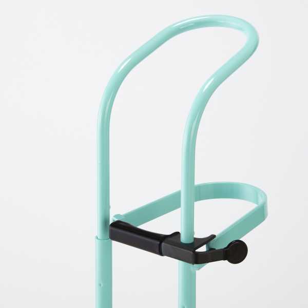 新潟県内希望♪Bianchi Merlo 室内用スタンド付き。 ほぼ未使用！Bianchi Merlo 室内用スタンド付き。 - メルカリ