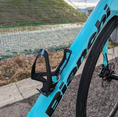 ビアンキボトルケージデルタ（J4C9020119）の通販情報 - Bianchi